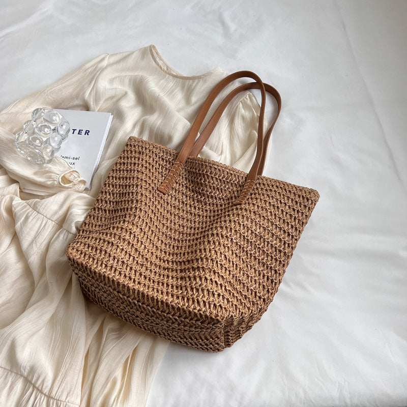 Fashionable Straw Tote Bag for Travel - Large Capacity
