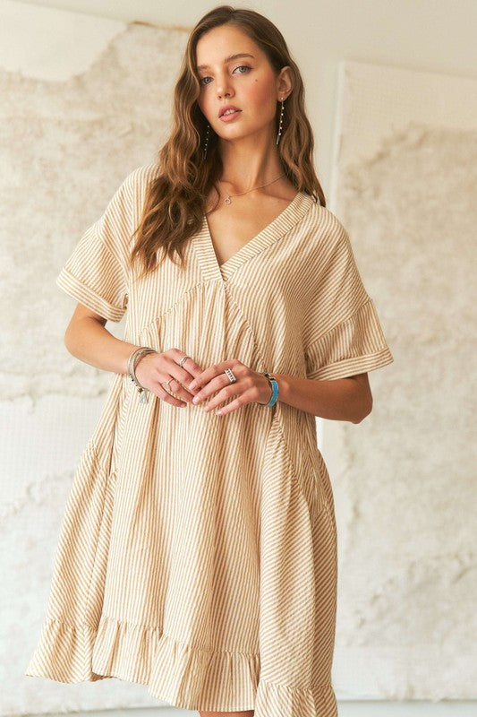 Vestido de Niña de Cuello en V a Rayas con Dobladillo Volante