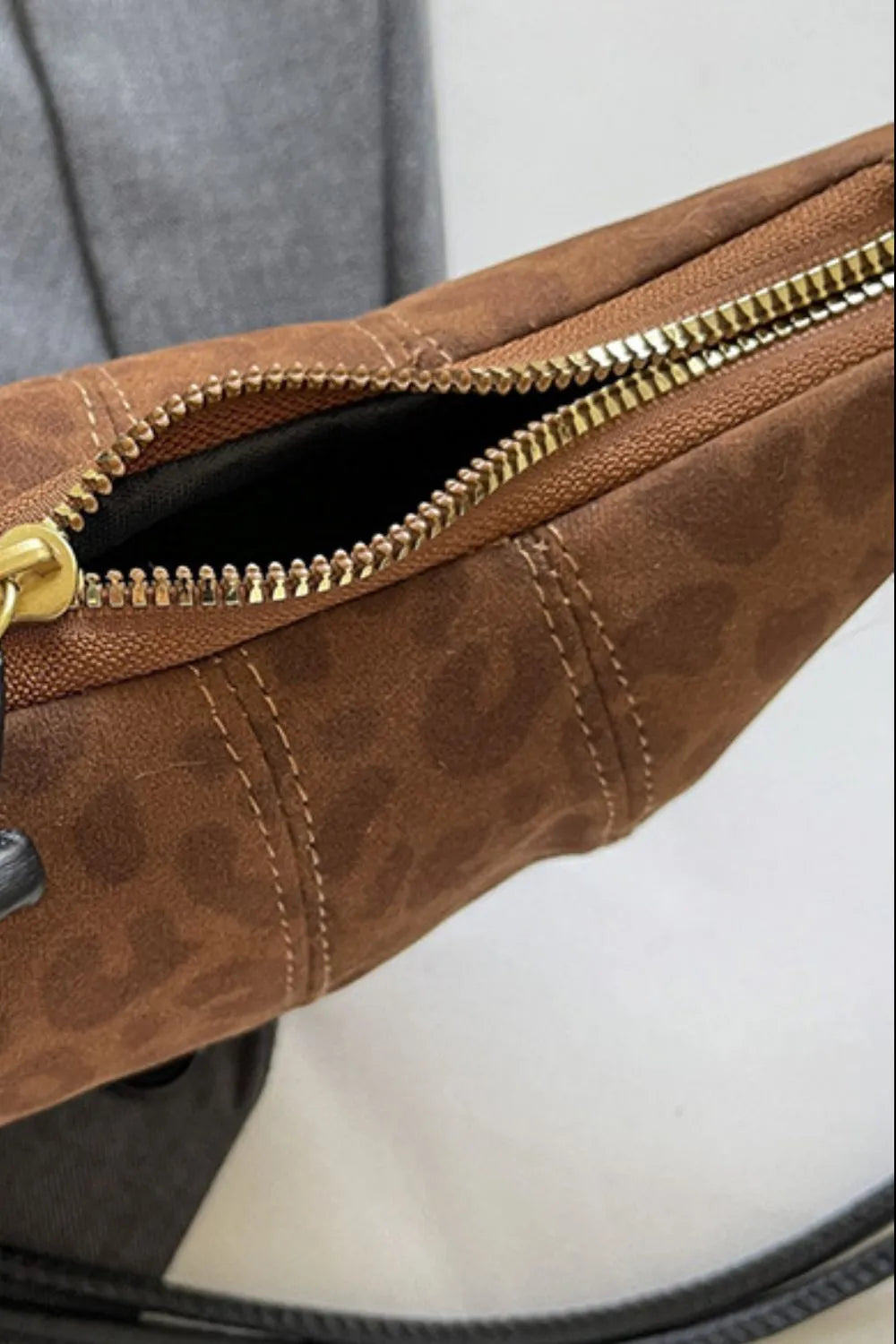 PU Leather Strap Suede Shoulder Bag - Korvel