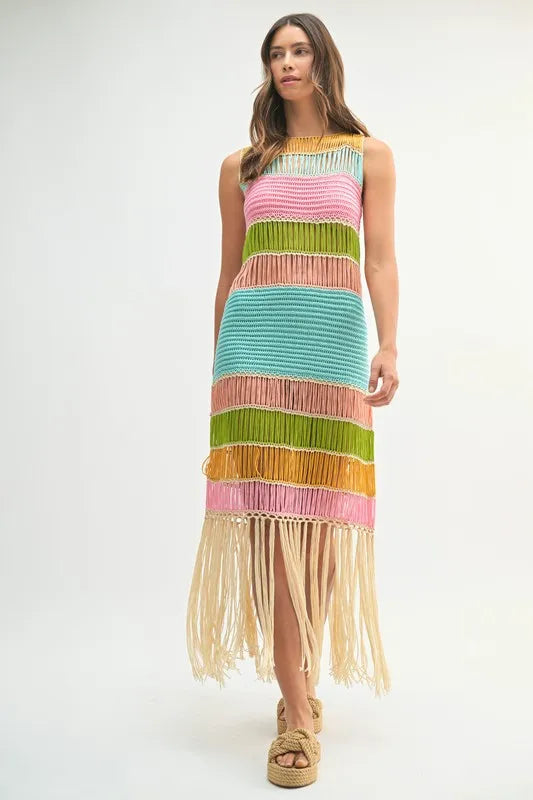 Vestido de ganchillo de múltiples colores con flecos para mujeres