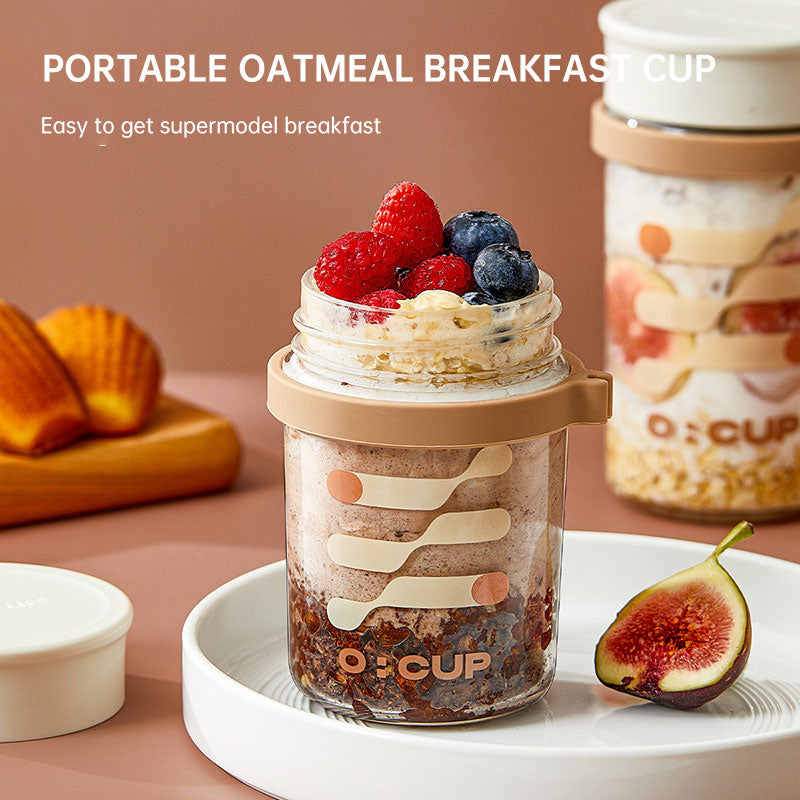 Tasse à petit-déjeuner en verre élégant avec cuillère