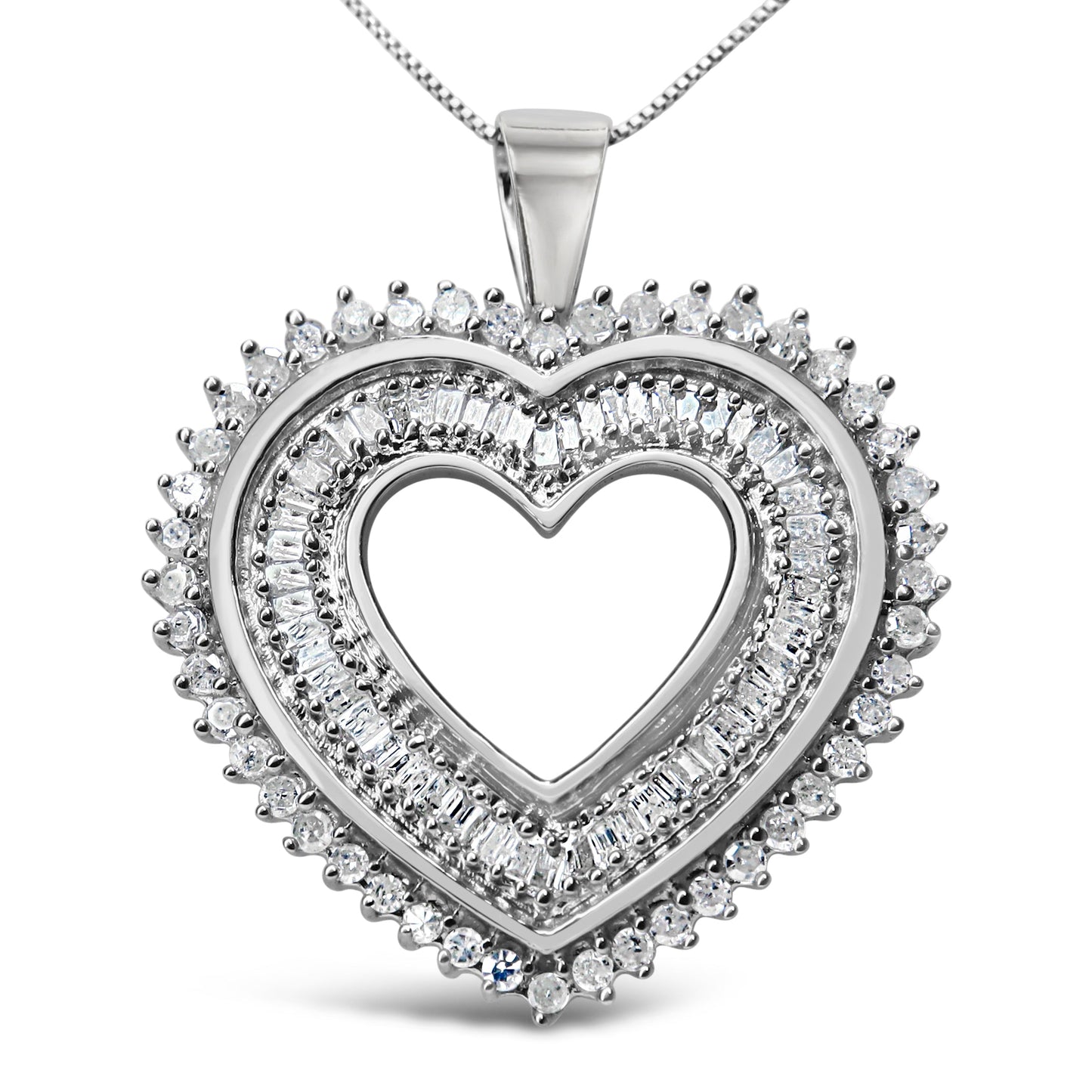 Collar de colgante en forma de corazón de plata esterlina .925 con diamantes
