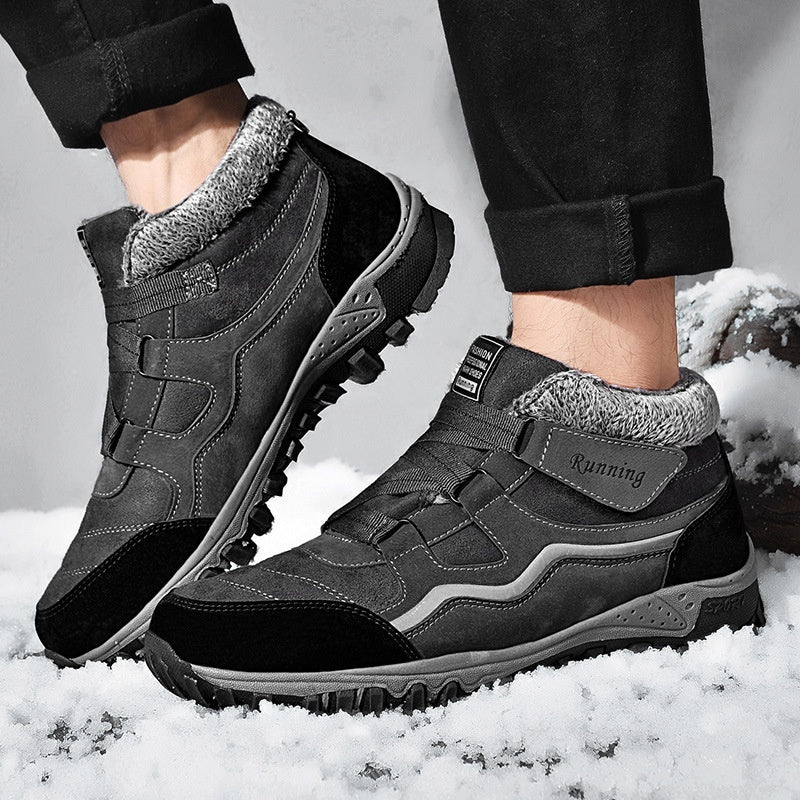 Fleece-Lined Warm Outdoor Climbing Boots for Men and Women