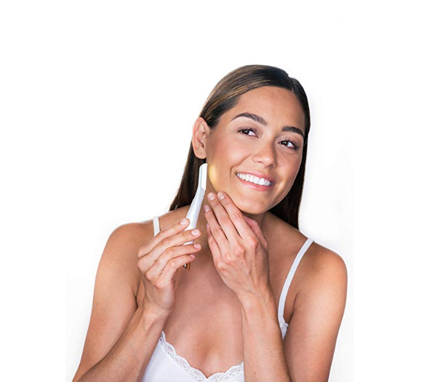 Finishing Touch Lumina Lumina Flawless Dermaplane Glo Lighted Facial Exfoliator & Hair Remover With 6 Replacement Heads - Korvel