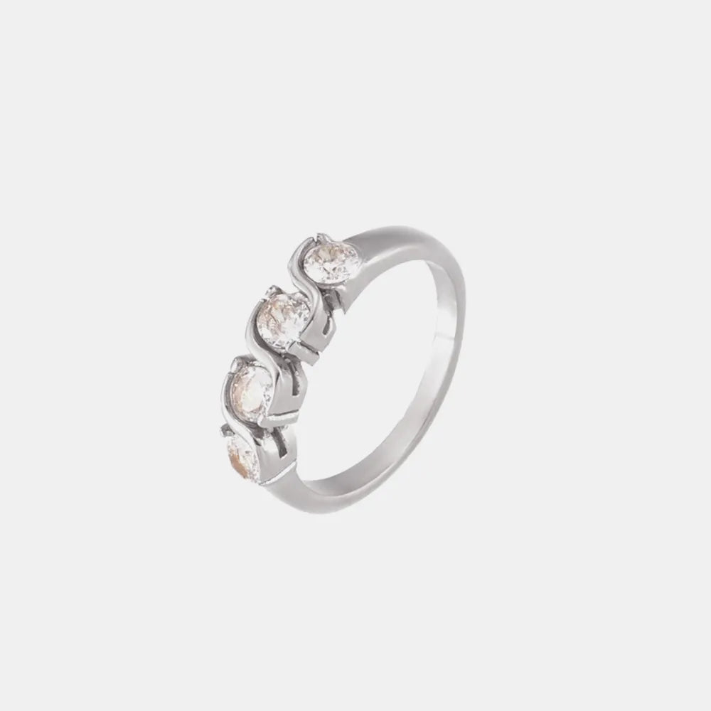 Anillo de Acero Inoxidable Estilo Palacio Frío para Mujeres