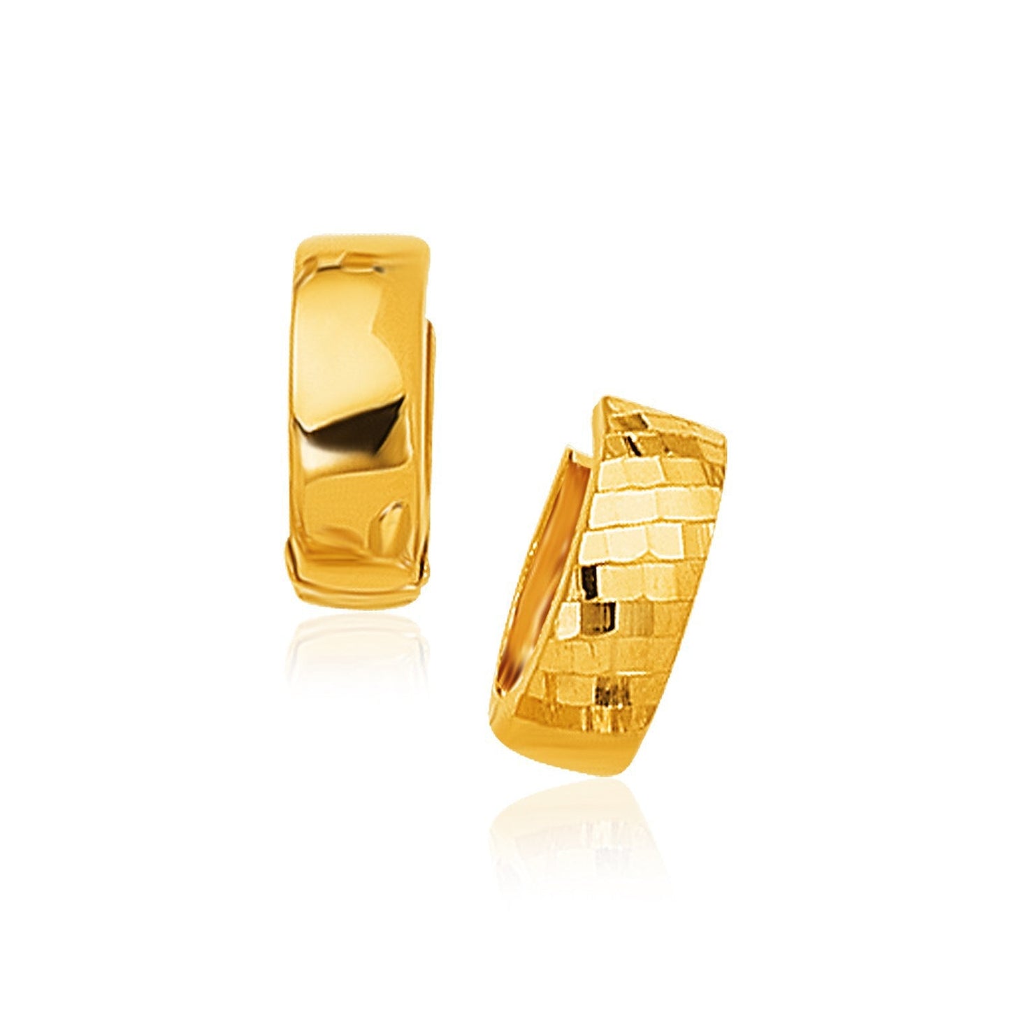 Boucles d'oreilles créoles texturées et polies en or jaune 14 carats