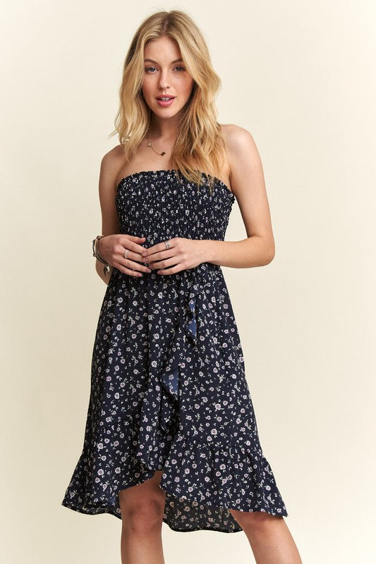 Robe tube florale smockée avec poches pour l'été
