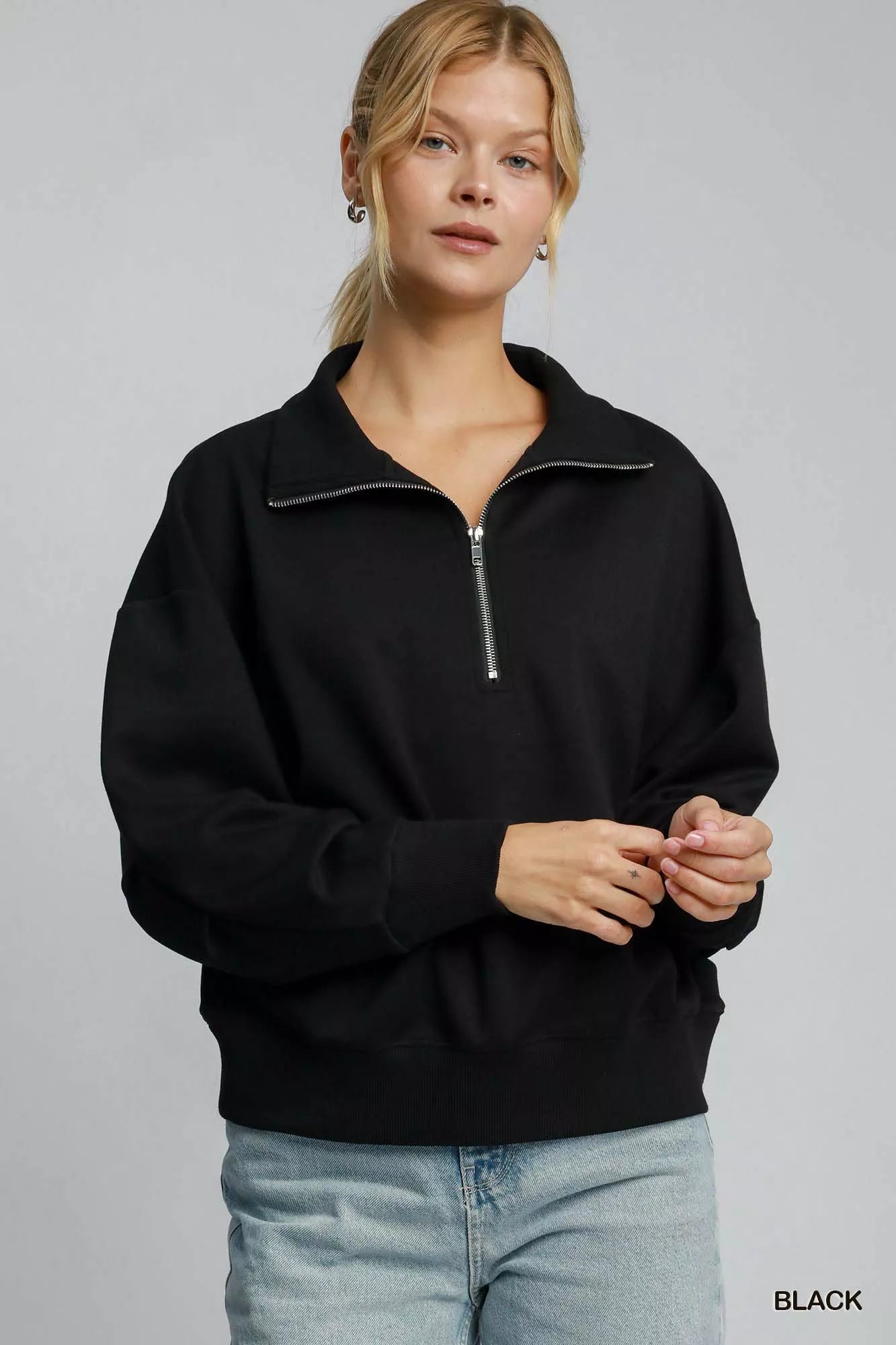 Sweatshirt à col zippé mi-haut à épaules tombantes Umgee