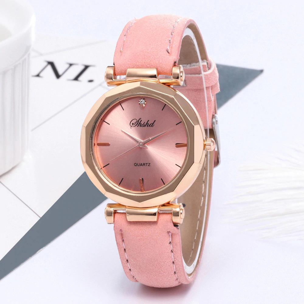 Montre en cuir avec strass pour femmes
