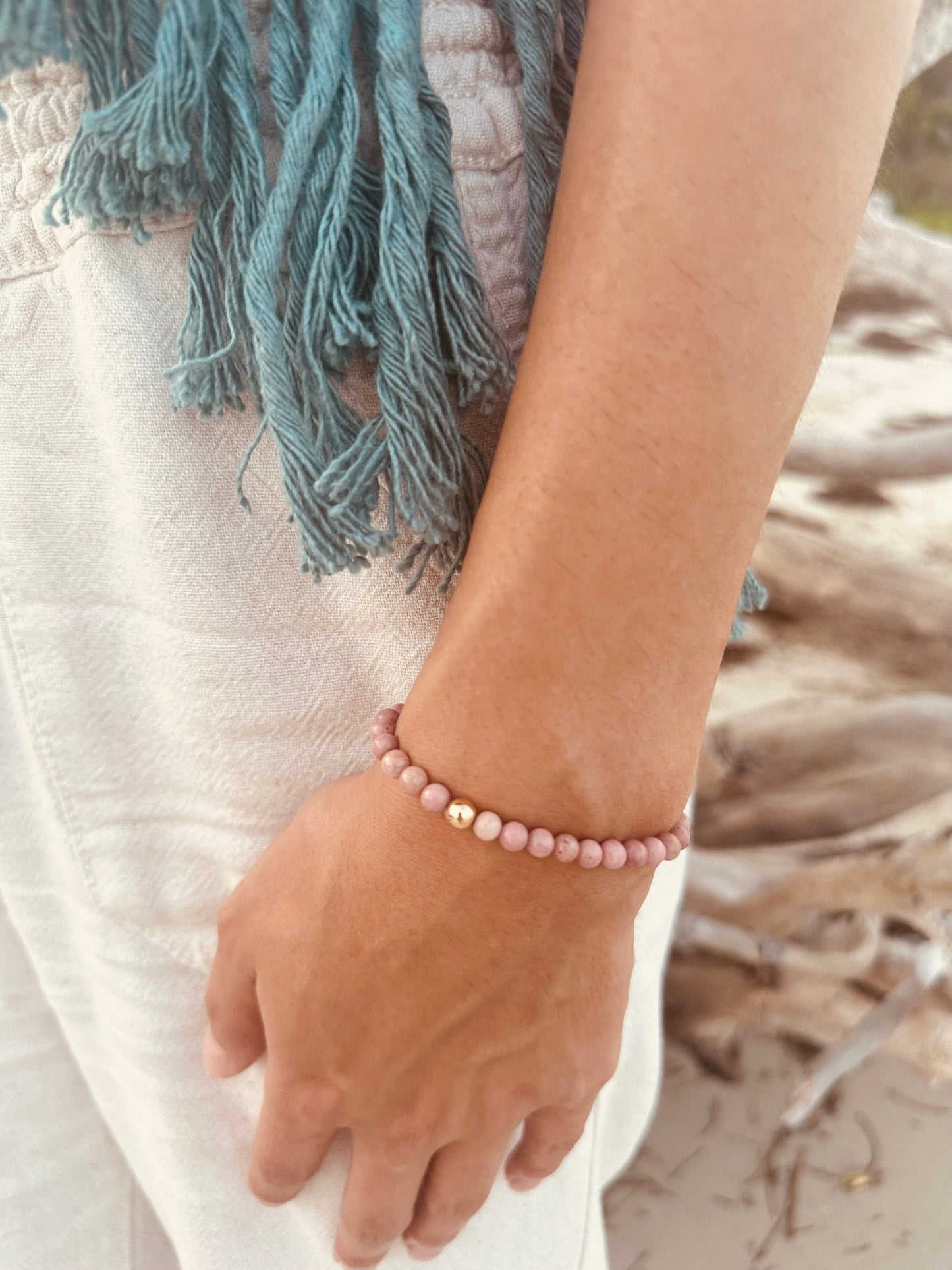Pulsera de Estiramiento de Rodonita Rosa Natural y Oro de 14k
