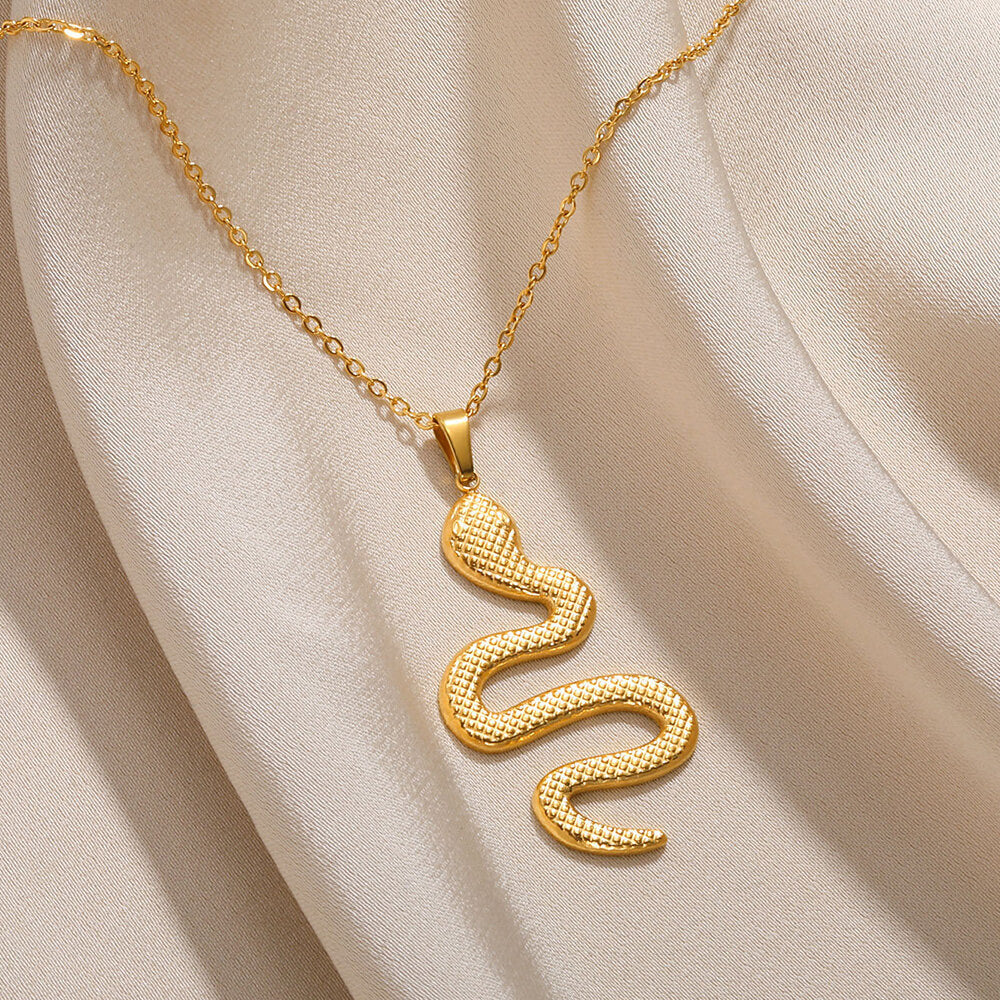 Spirit Snake Pendant Retro Style Personalized Necklace Women's Stainless Steel Gold Plated - Korvel