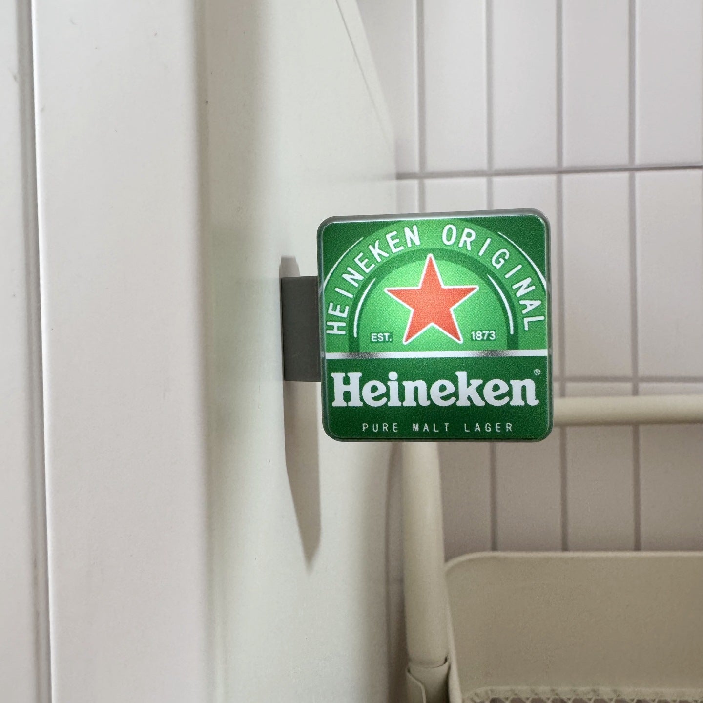 Creative Beer Series Magnetic Attraction Light Sign
