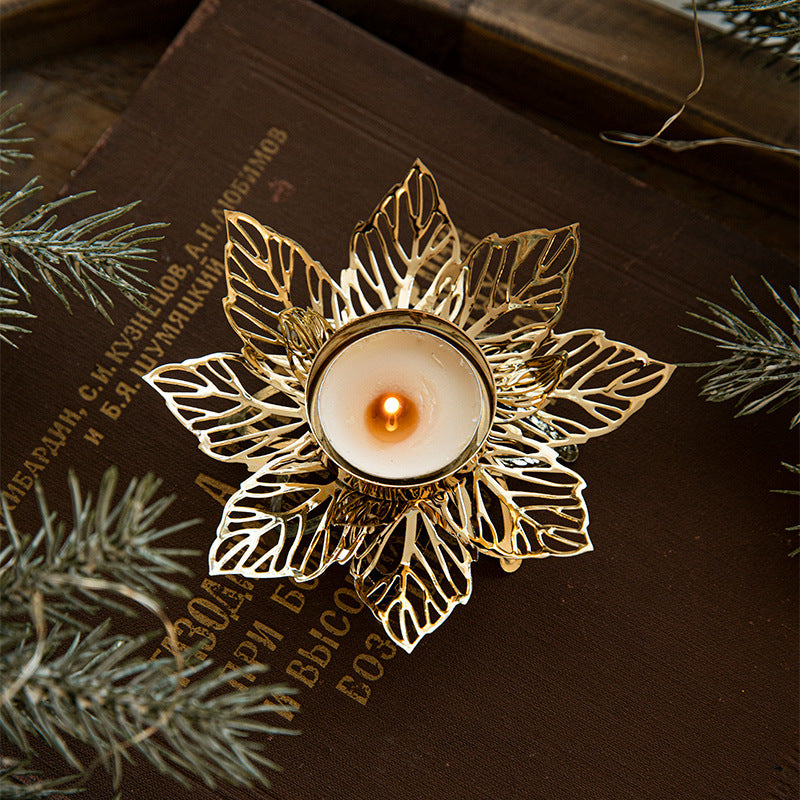 Christmas Golden Iron Candlestick Desktop Decoration Christmas Day Snowflake Decorations Table Arrangement - Korvel