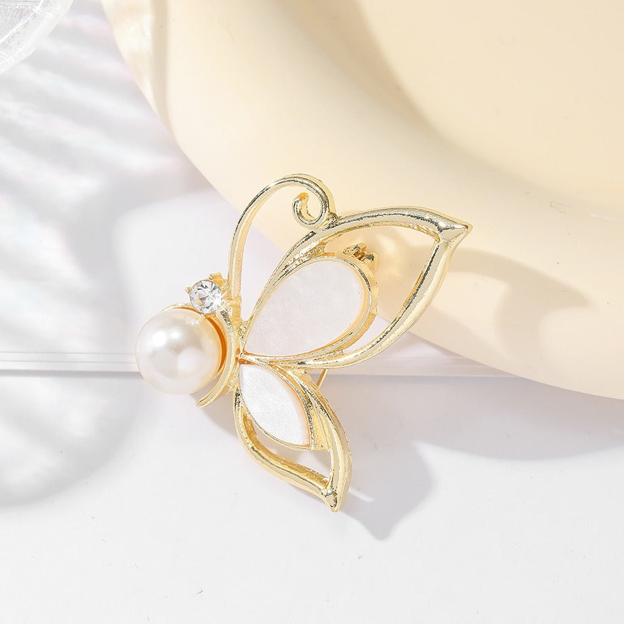 New hollow out fashionable imitation mother of pearl butterfly brooch, suit jacket, clothing accessories, pins - Korvel