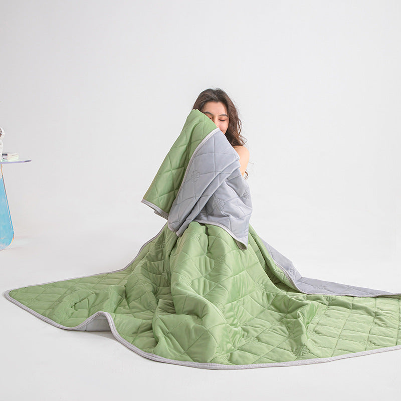 Grade A Cooling Blanket: Soft, breathable, king/queen size, summer lightweight cool comforter. - Korvel