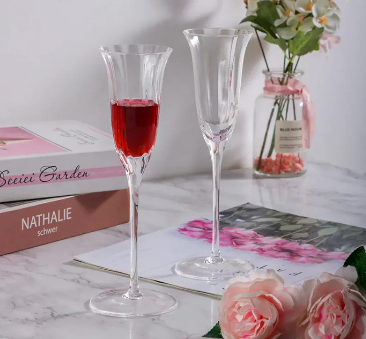 Luxury Crystal Wine Glass - Elegant Drinkware