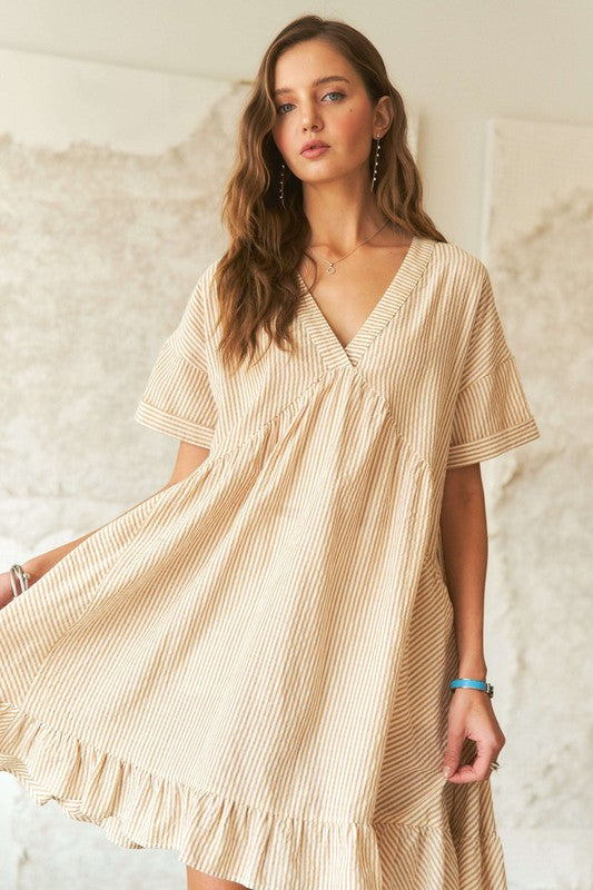 Vestido de Niña de Cuello en V a Rayas con Dobladillo Volante