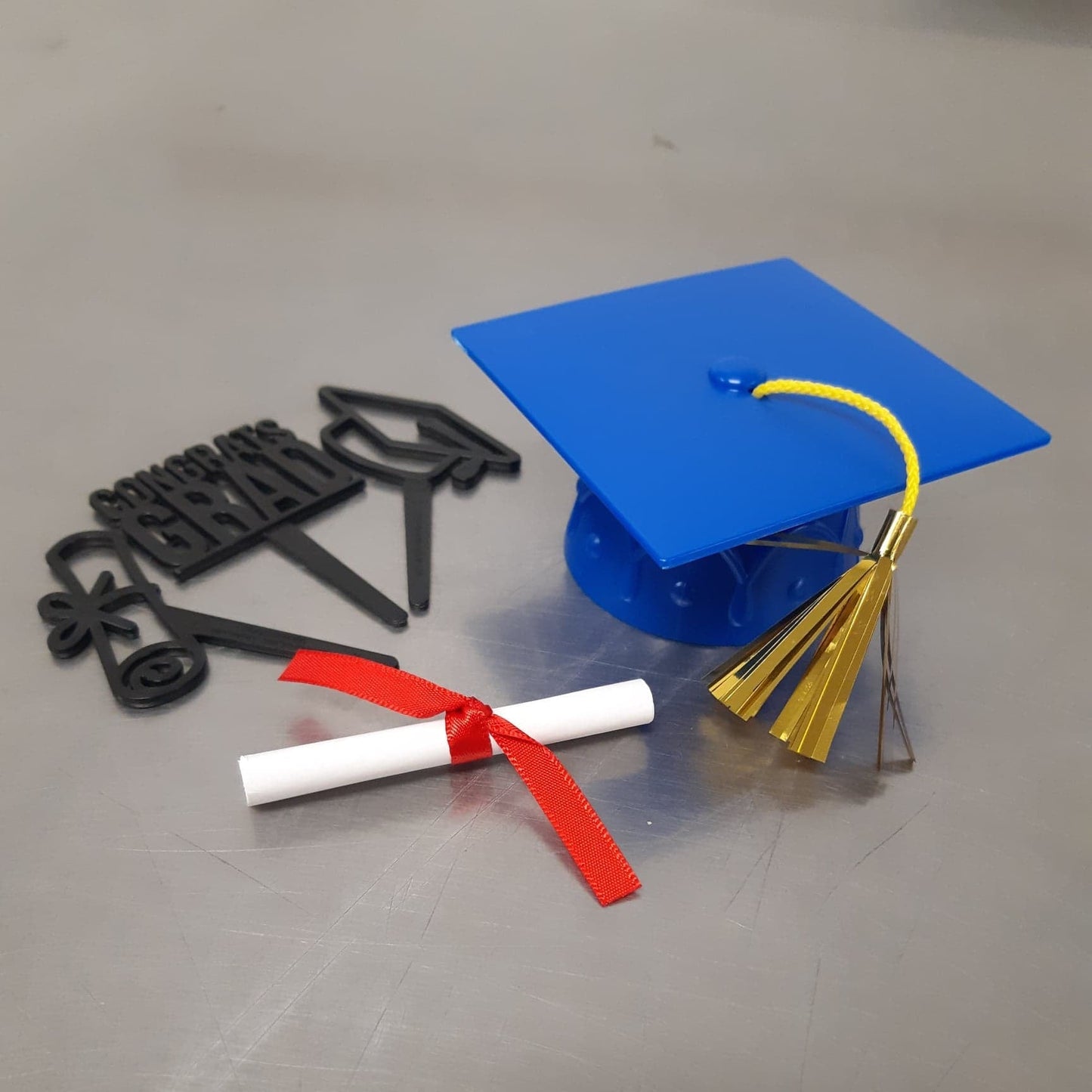 Graduation Cake Topper Set - Celebrate in Style