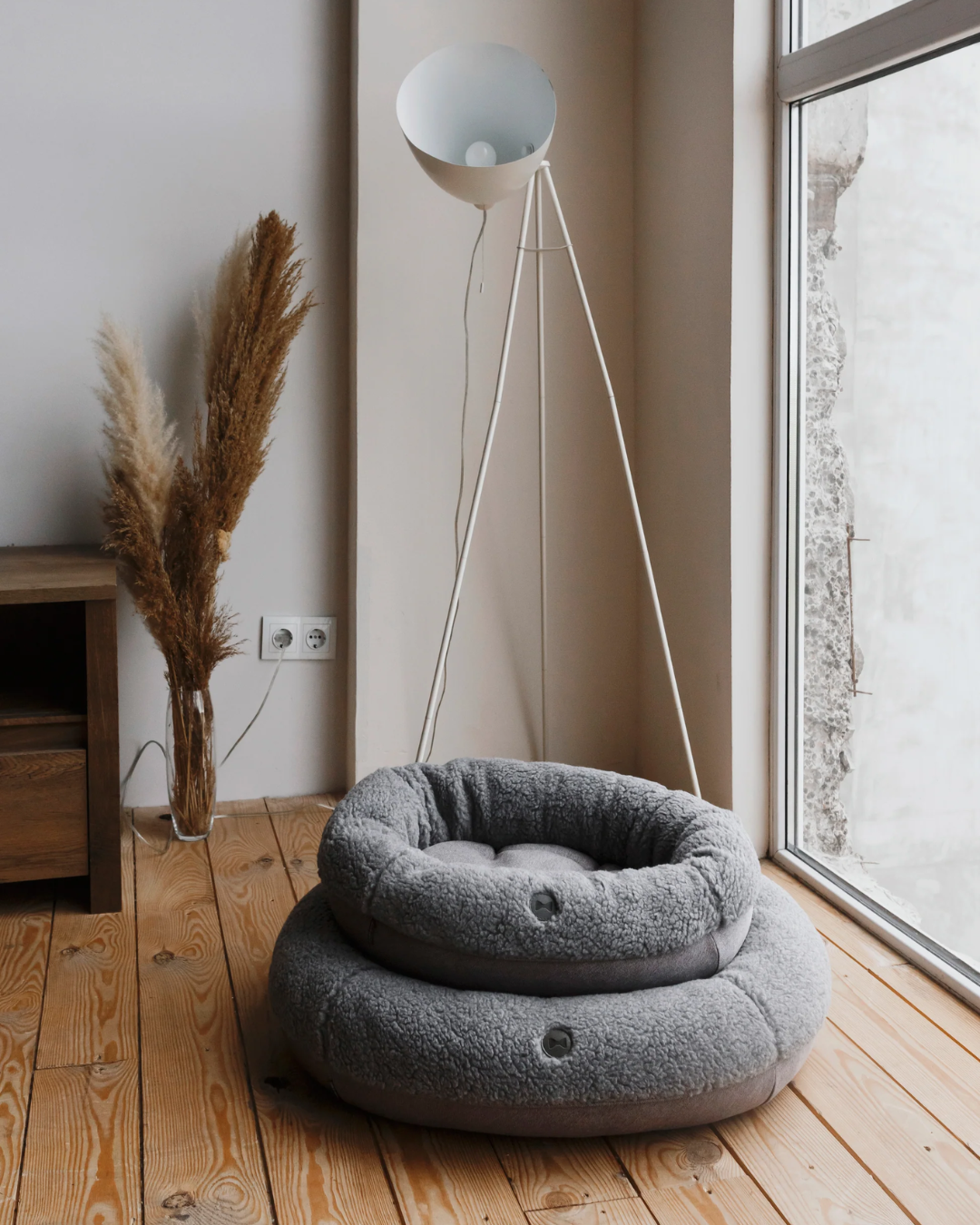 Cozy Cloud Donut Dog Bed for Ultimate Comfort