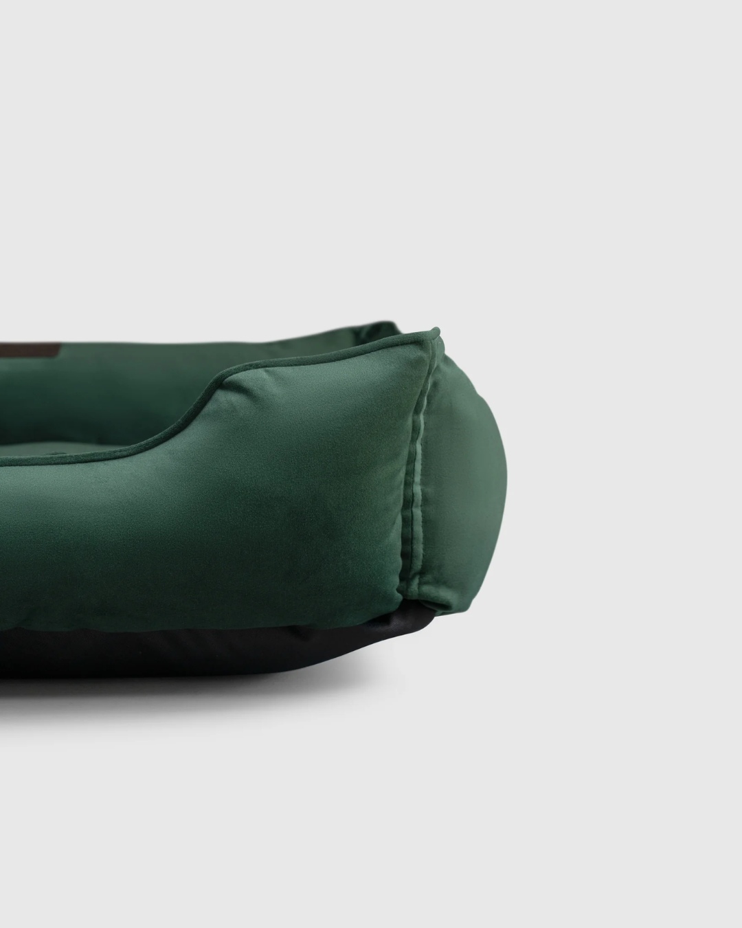 Lit pour chien en velours luxueux avec nid d'oiseau en vert émeraude