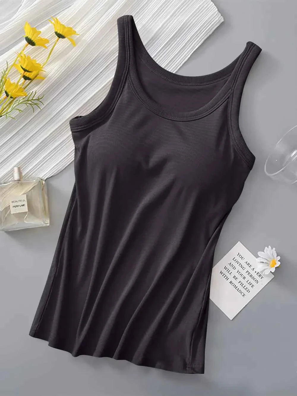 Camiseta Premium de Cuello Redondo con Soporte de Sujetador Integrado