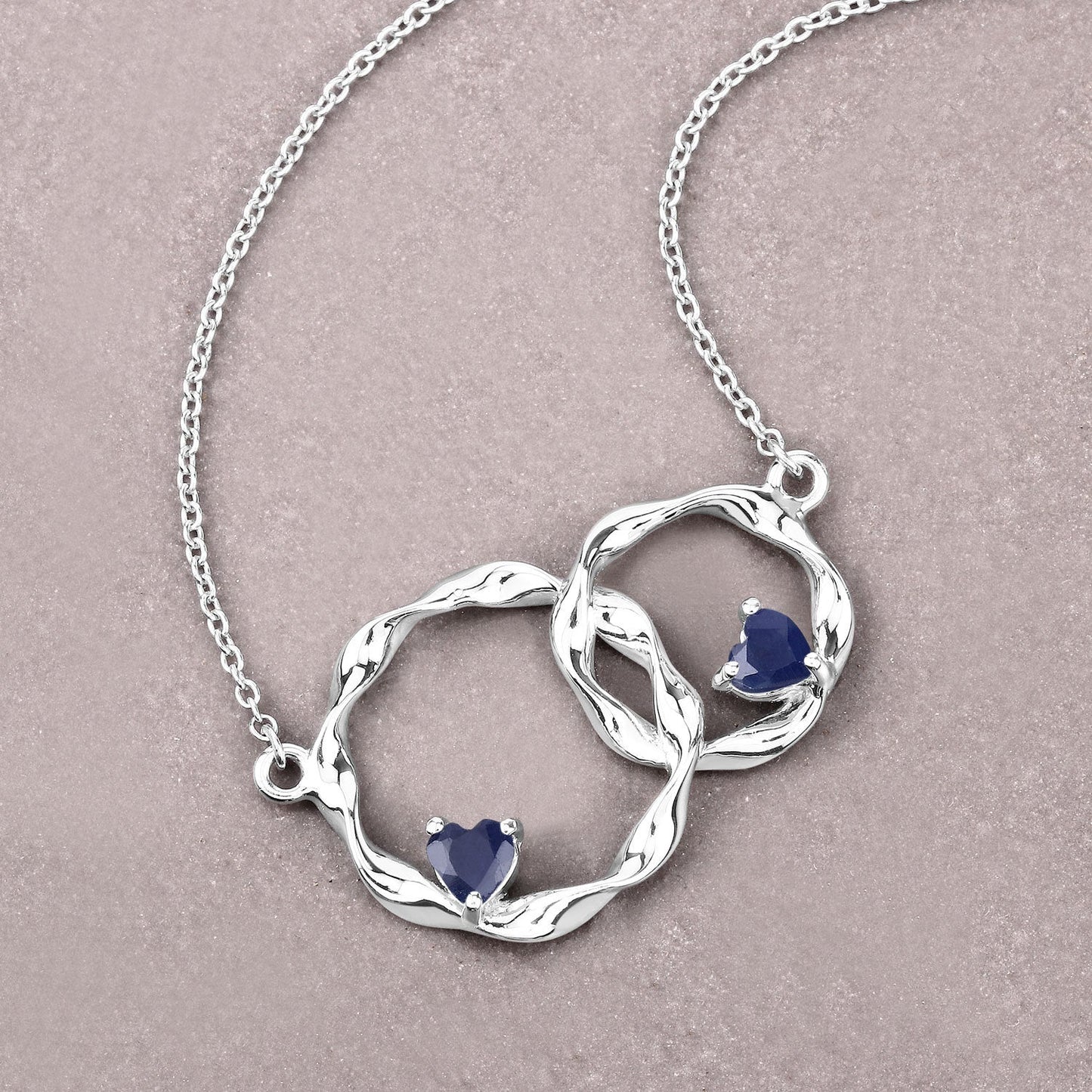 Pendentif en argent sterling avec saphir bleu véritable de 0,70 carat