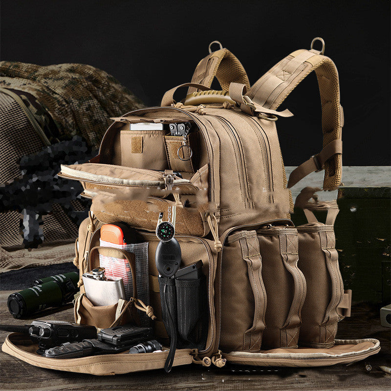 Mochila Outdoor Tactics con bolsa de accesorio desmontable