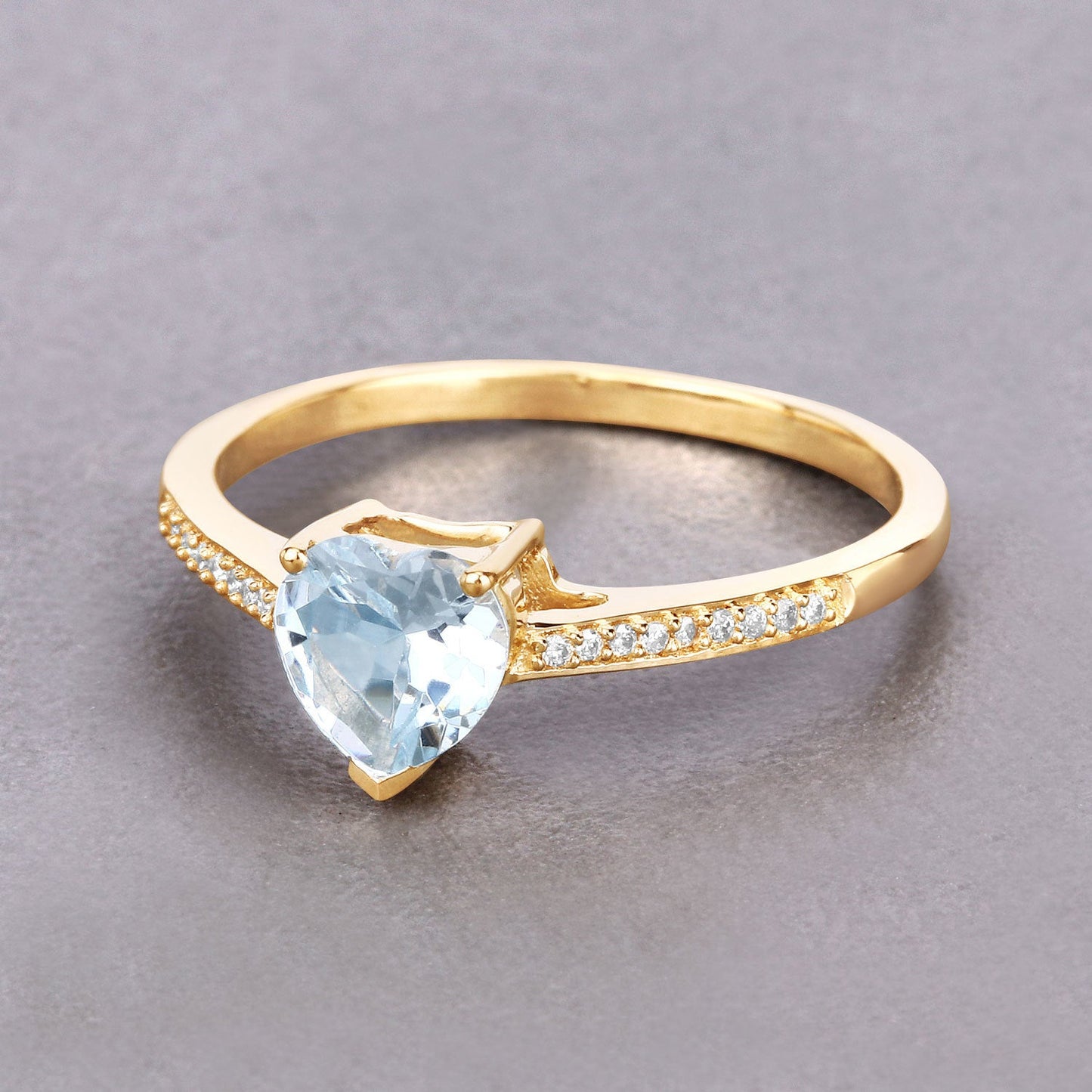 Bague de fiançailles en or jaune 14K avec aquamarine et diamant de 0,65 carat