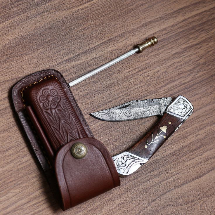 Exquisite Custom Damascus Folding Knife – 3" Blade with Elegant Leather Sheath - Korvel