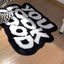 Alfombra de Felpa con Letras para el Costado de la Cama