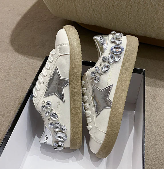 Baskets Vieilles Blanches Étoilées avec Accents en Diamant