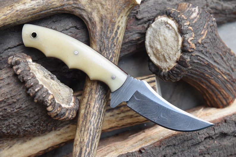 Premium Custom Damascus Steel Skinner Knife with Bone Handle - Korvel