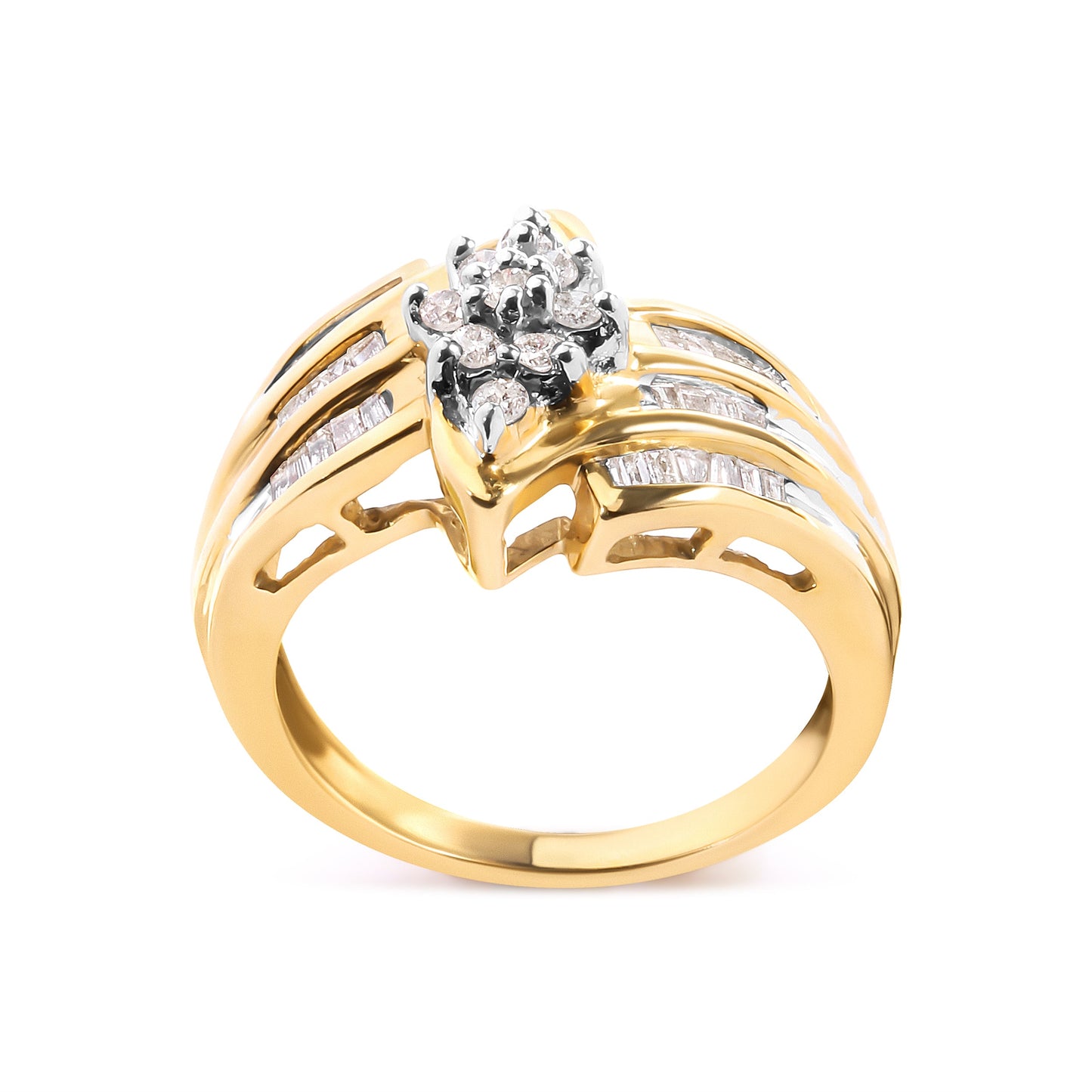 Anillo de Compromiso de Diamantes en Clúster de Oro Amarillo de 10K - Talla 7