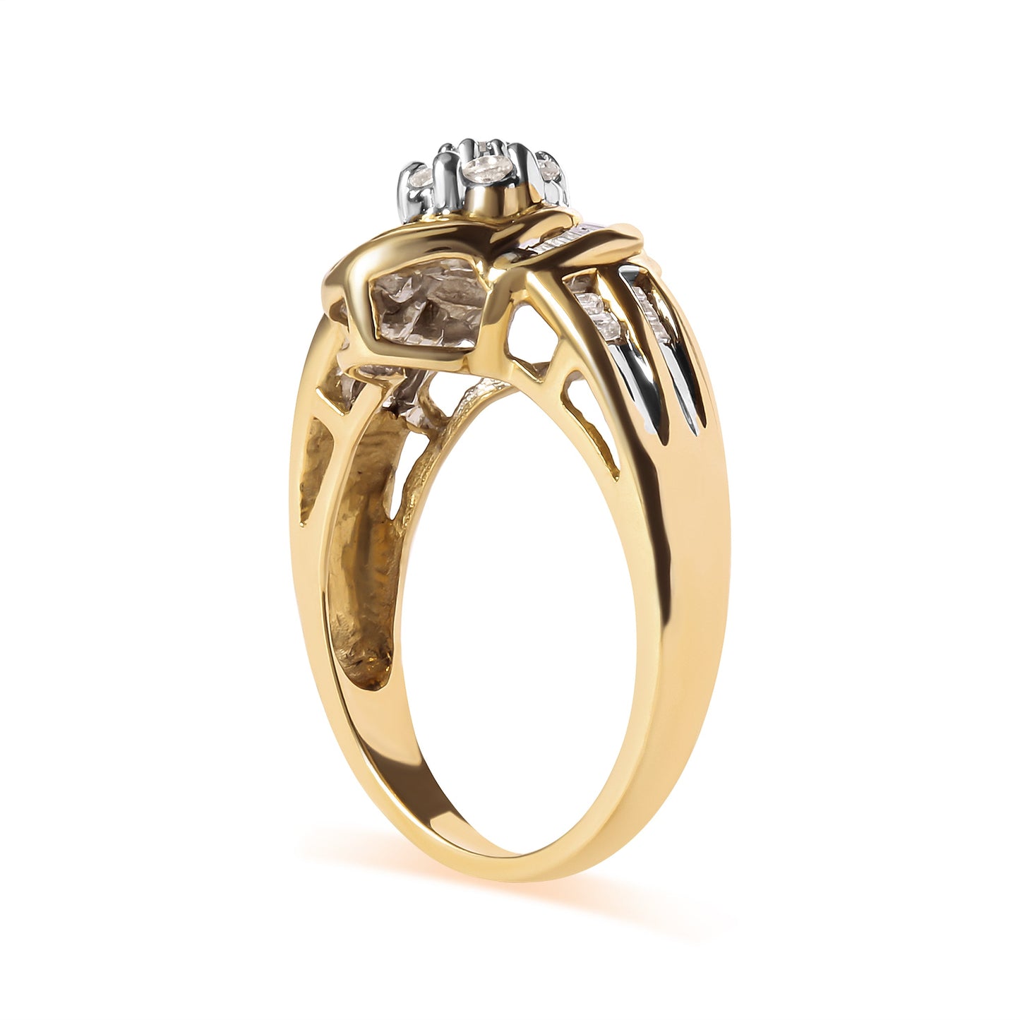 Bague cocktail en or jaune 10K avec diamants en forme de fleur - Taille 7