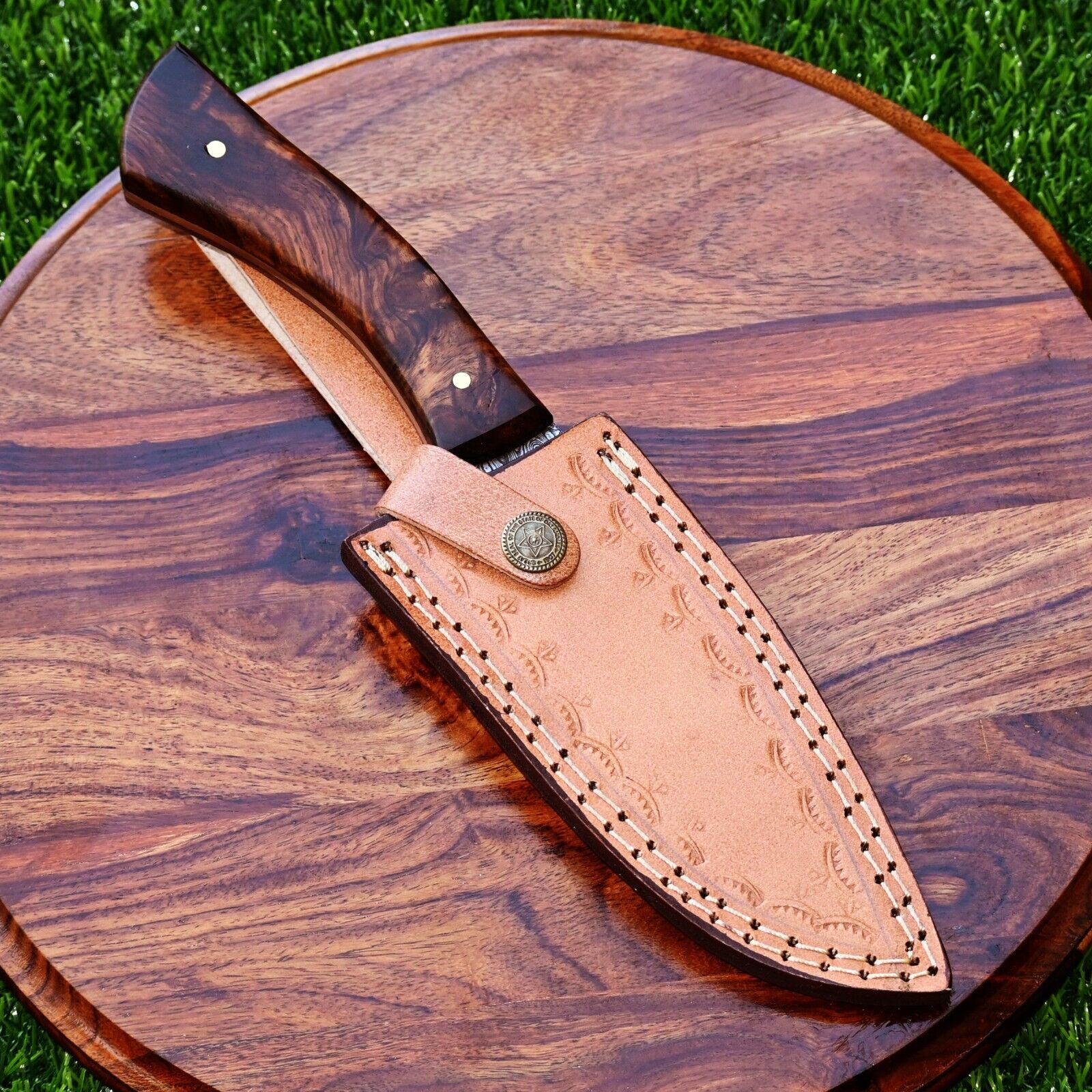 Premium Damascus Steel Hunting Knife – 10" Rosewood Handle with Leather Sheath - Korvel