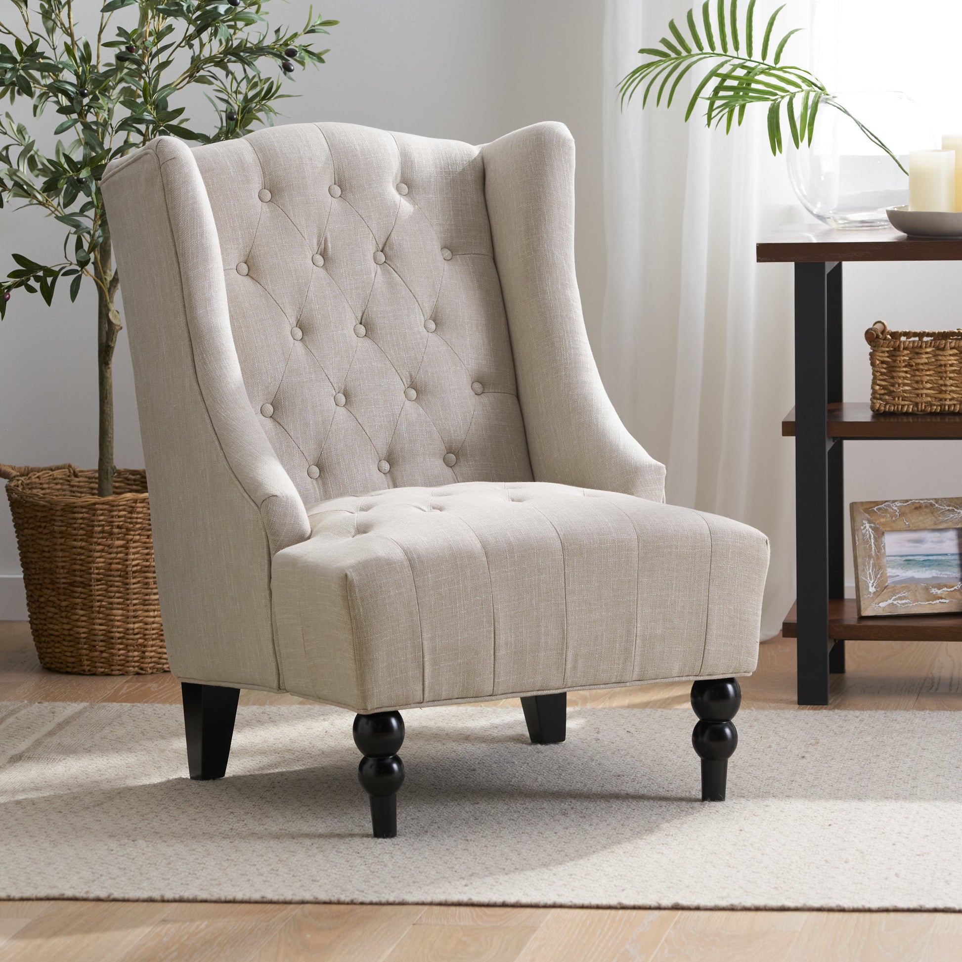 HI-BACK CLUB CHAIR - Korvel