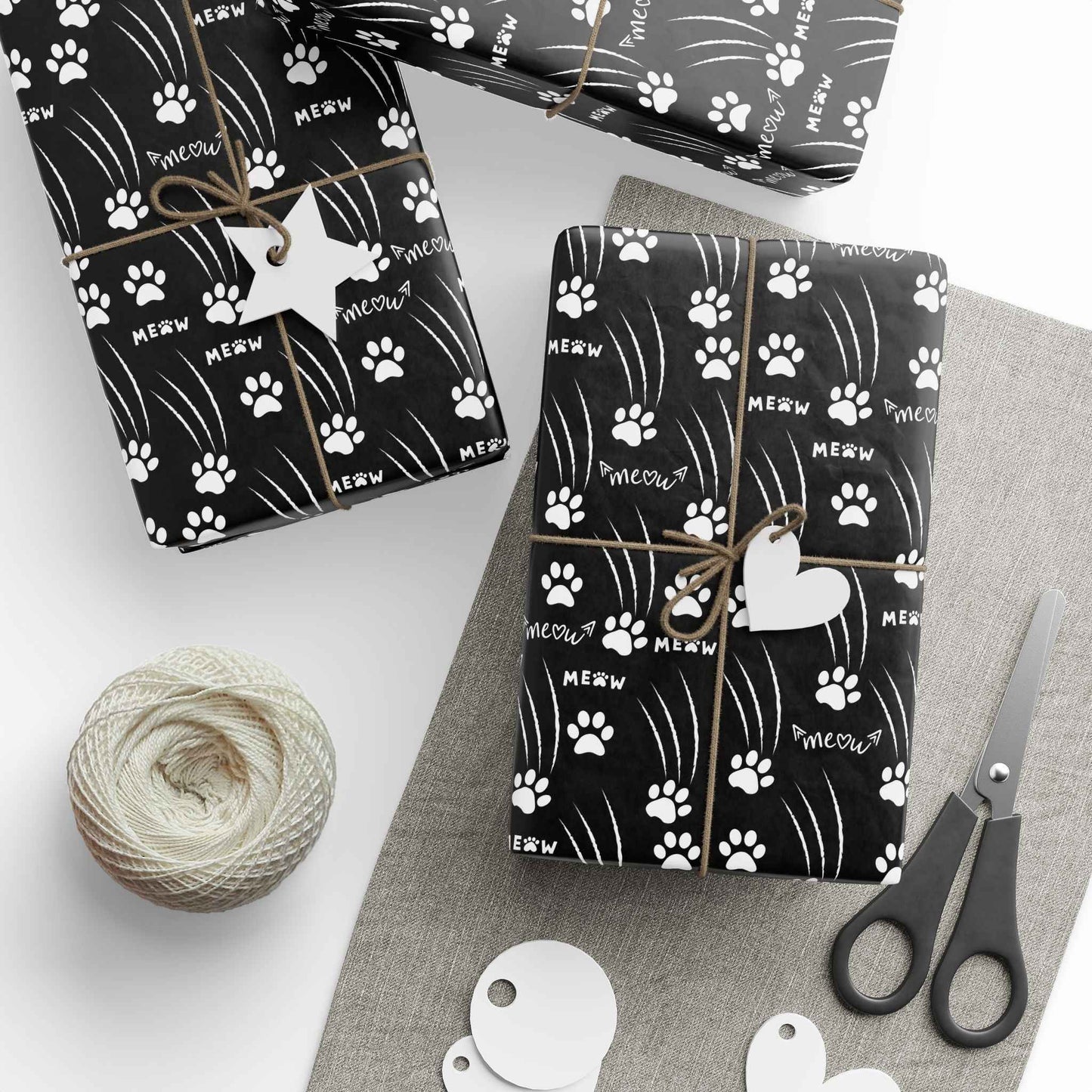 Papier Cadeau Pattes de Chat – Noir & Blanc