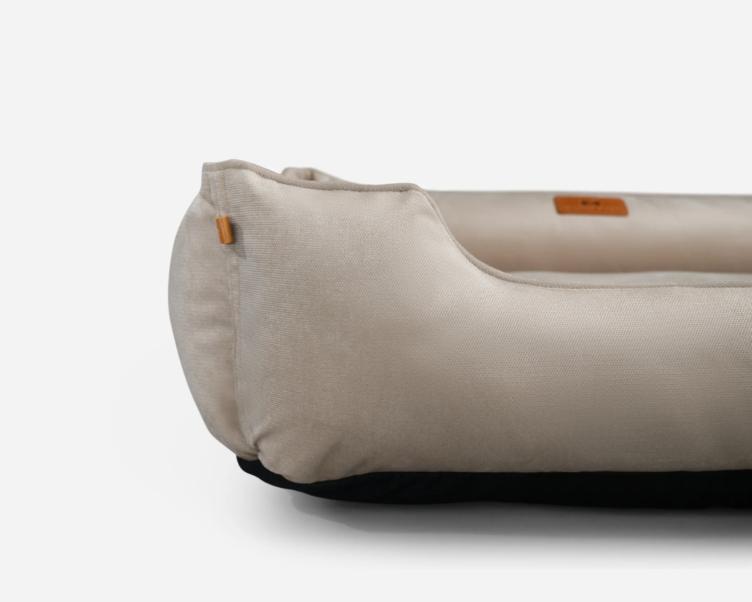Lit orthopédique en velours luxueux beige