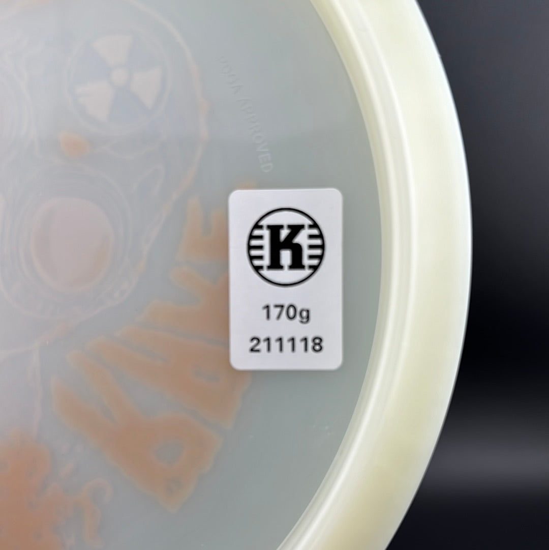 K1 Glow Kaxe - Edición Limitada 2021 con Sello de Hombre RADioactivo
