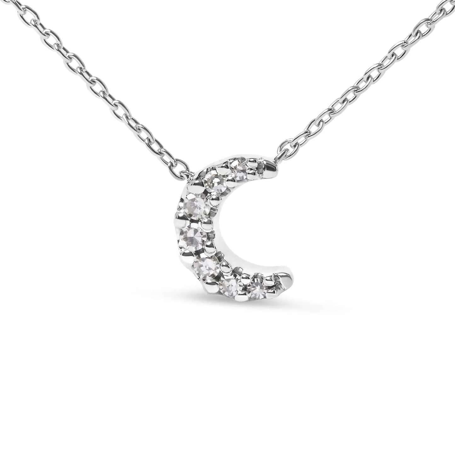Collar de Colgante de Media Luna de Diamante en Oro Blanco de 10K