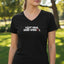 Soft Paws, Sharp Opinions T-shirt V-Neck Femme