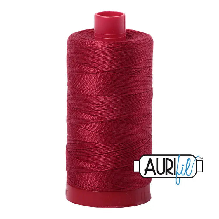 Hilo de algodón Aurifil 1103 Burdeos 12 WT Carrete Grande