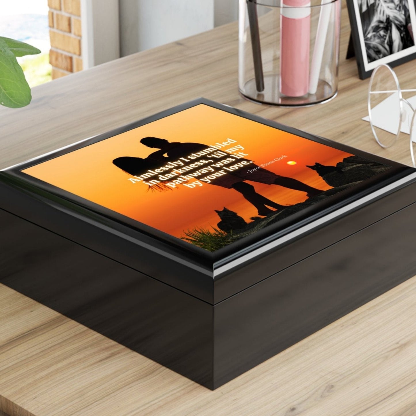 Elegant Aimlessly Jewelry Box for Stylish Storage