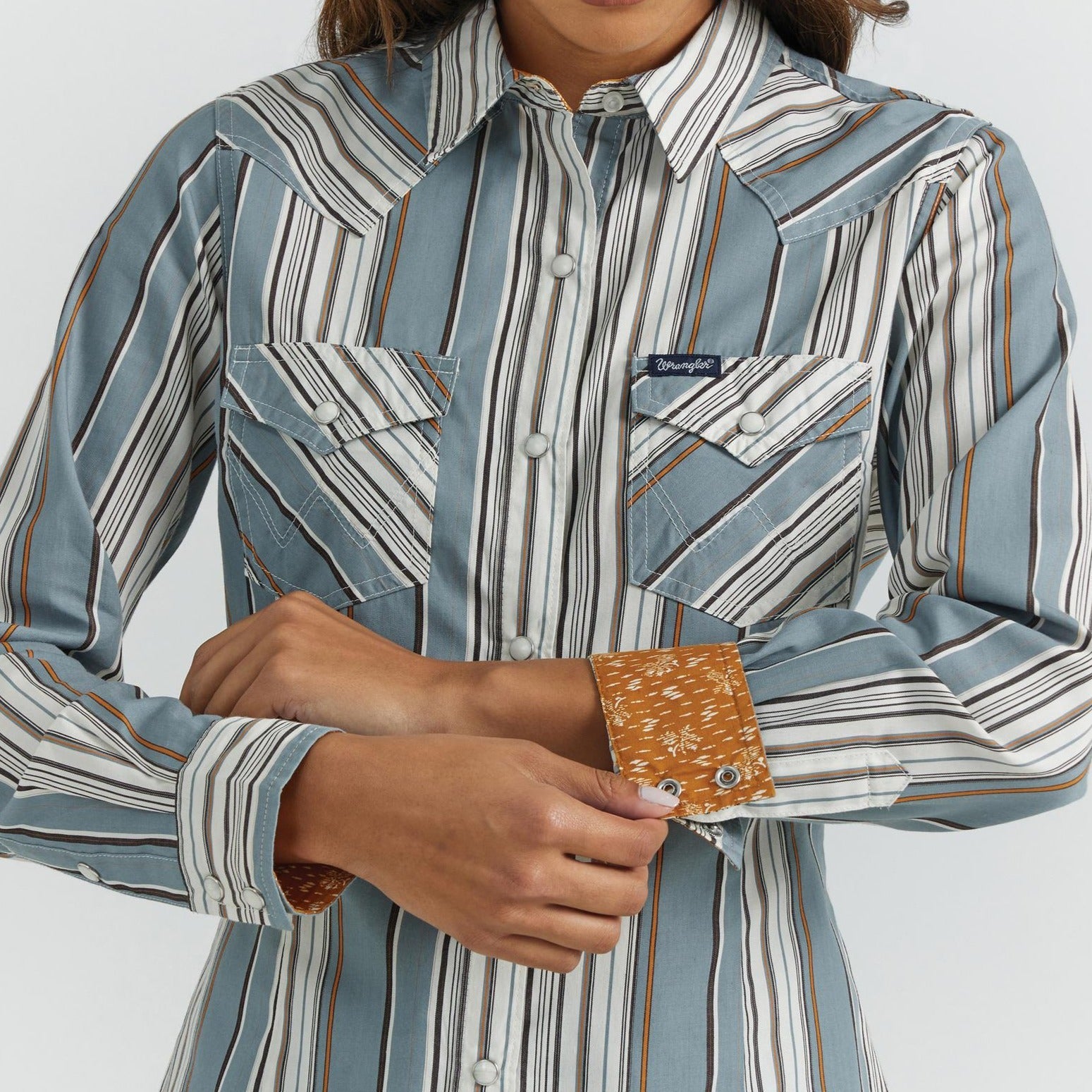 Vintage Grey Stripe Button-Up Shirt for Women | Wrangler - Korvel