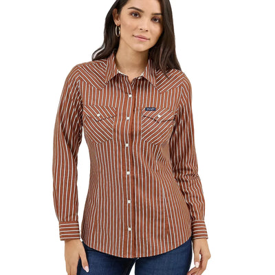 Vintage Charm | Wrangler Women's Long Sleeve Shirt - Korvel