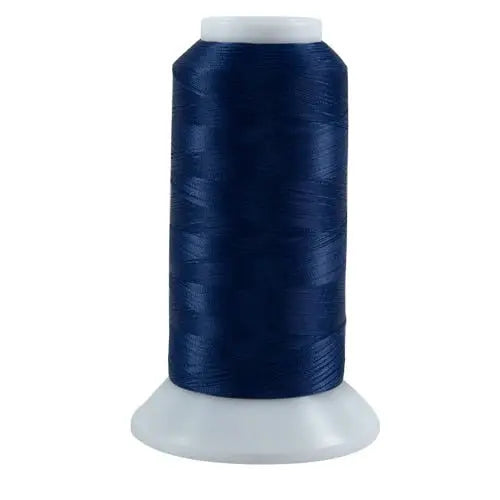 Fil en polyester Bottom Line bleu moyen 635