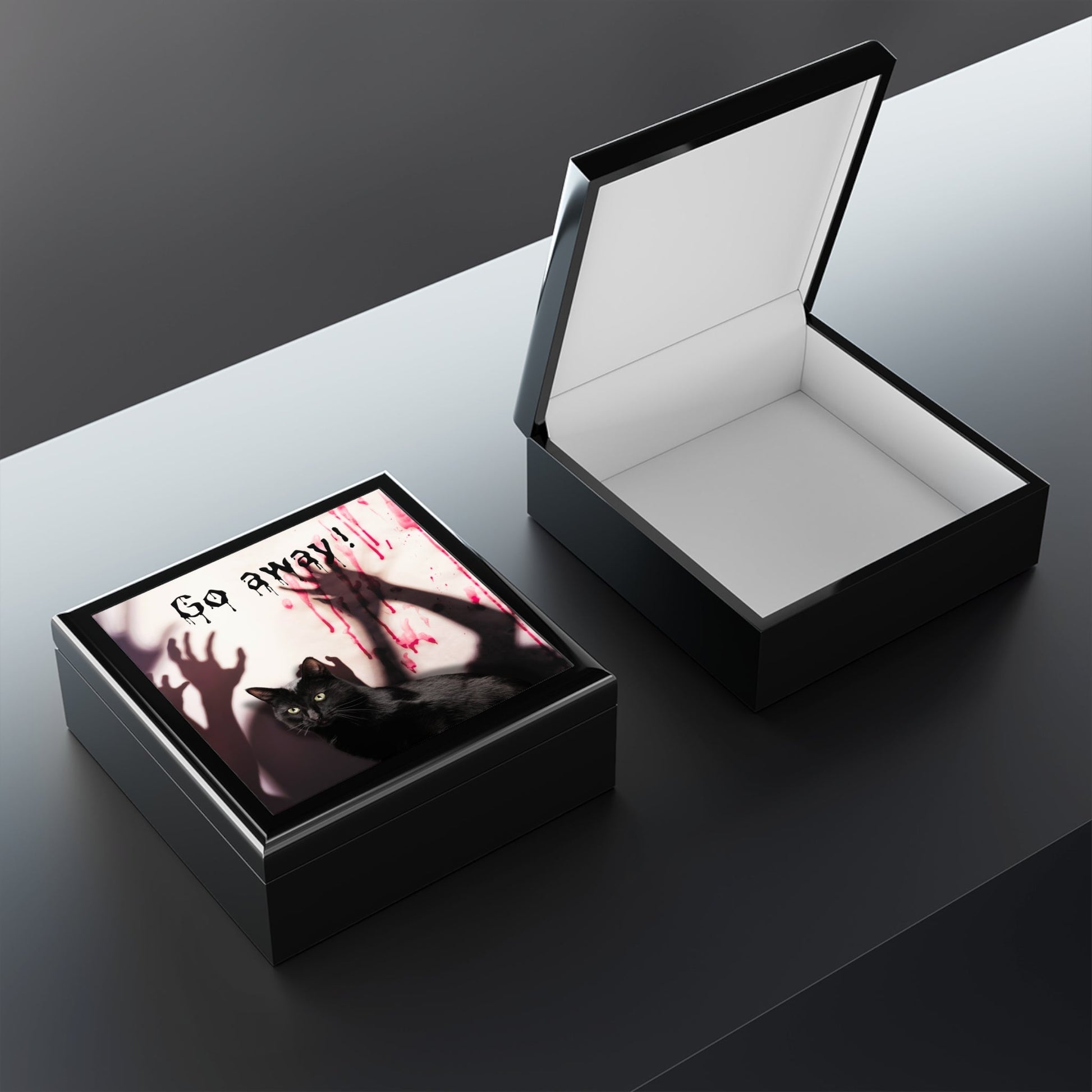 Elegant Keepsake Jewelry Organizer - Korvel