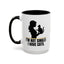 Je ne suis pas célibataire : J'ai des chats. Tasse en silhouette de femme amoureuse des chats
