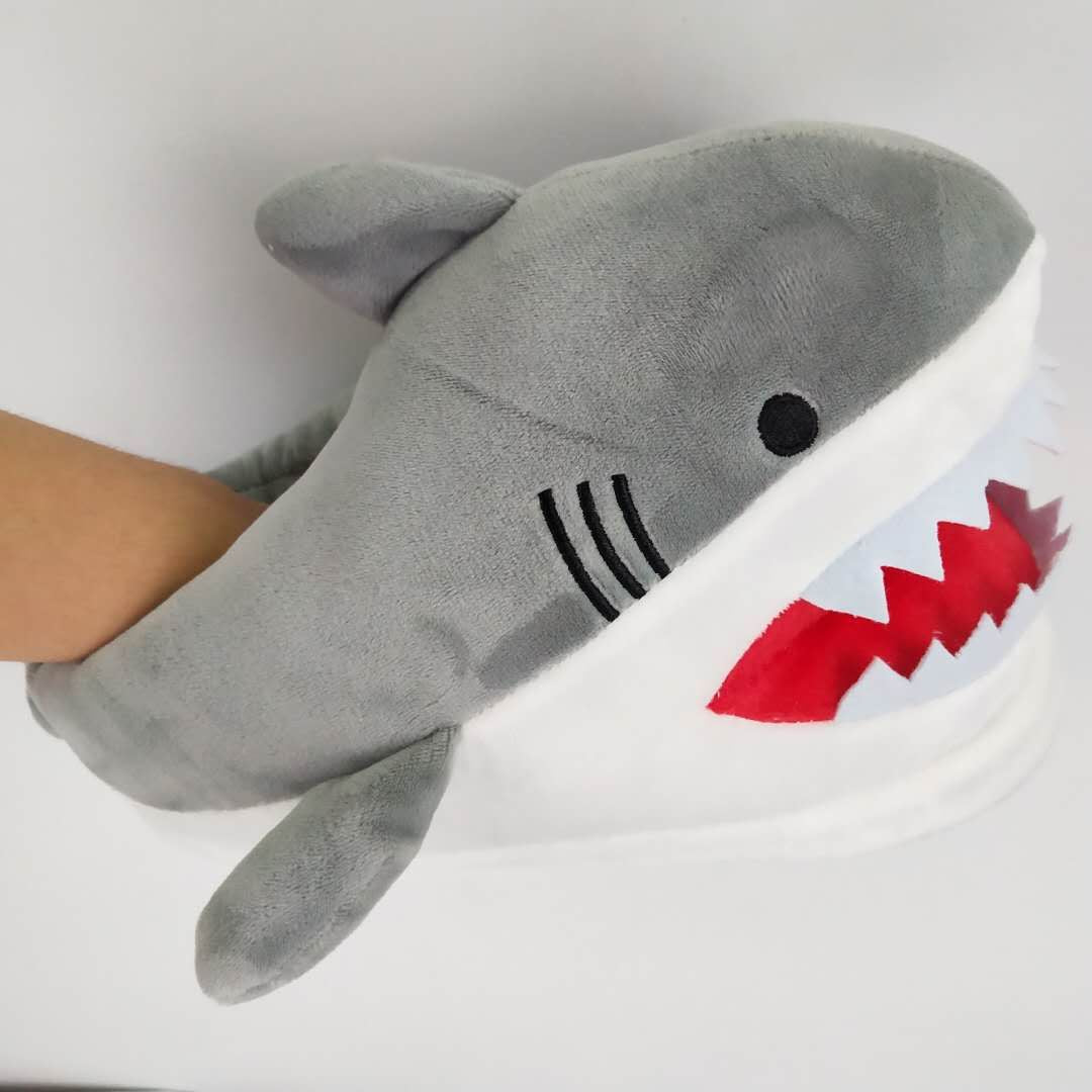 Zapatillas de casa de felpa Warm Shark para mujer