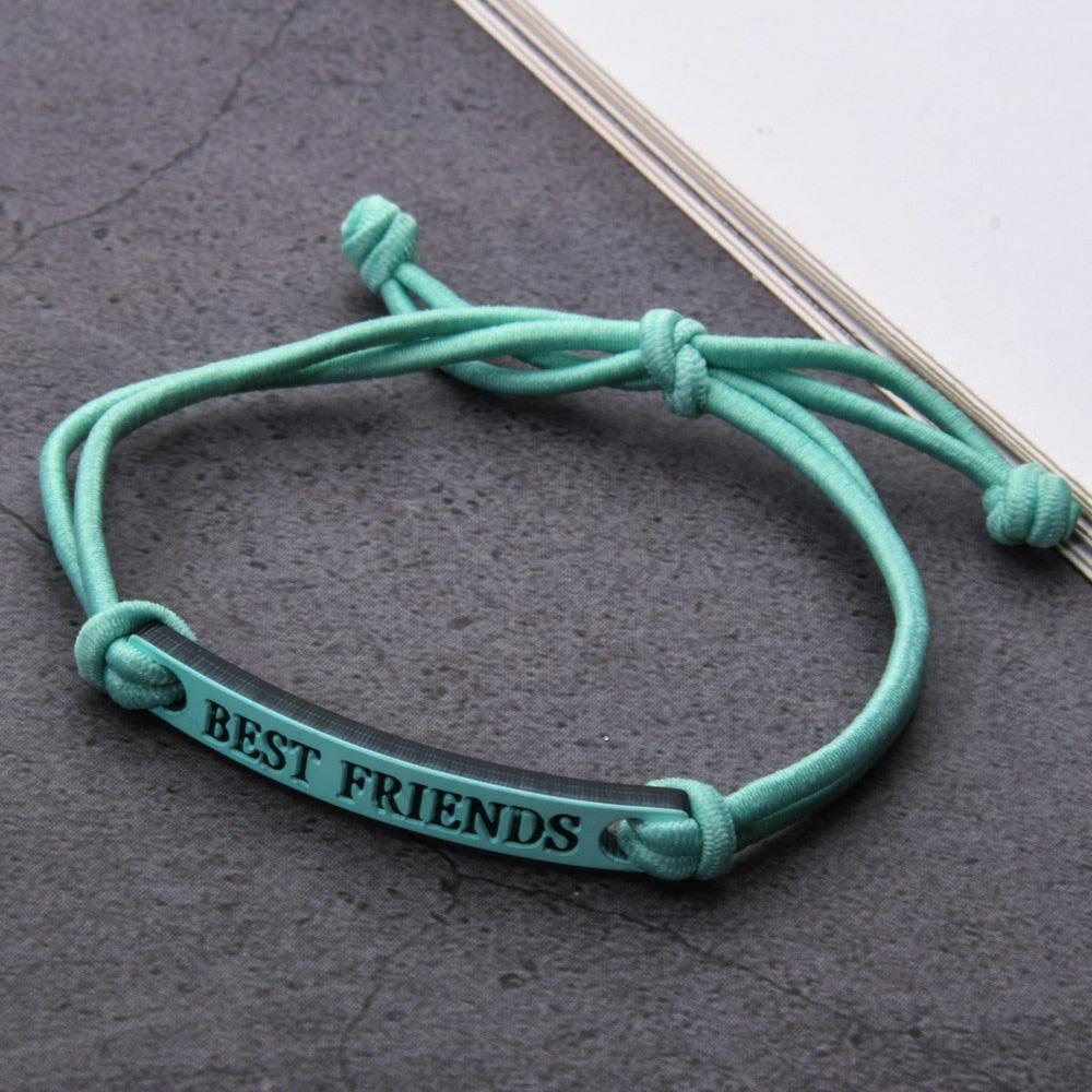 Ensemble de 12 Bracelets en Corde Charmants Ajustables Faits Main